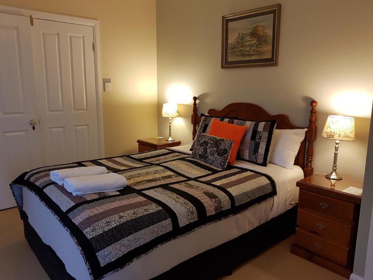 Grovely House Bed & Breakfast Stanthorpe Ngoại thất bức ảnh