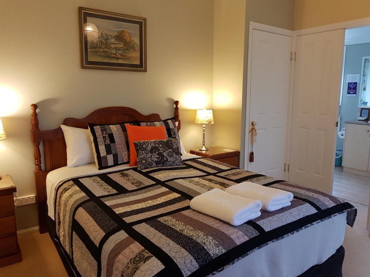 Grovely House Bed & Breakfast Stanthorpe Ngoại thất bức ảnh